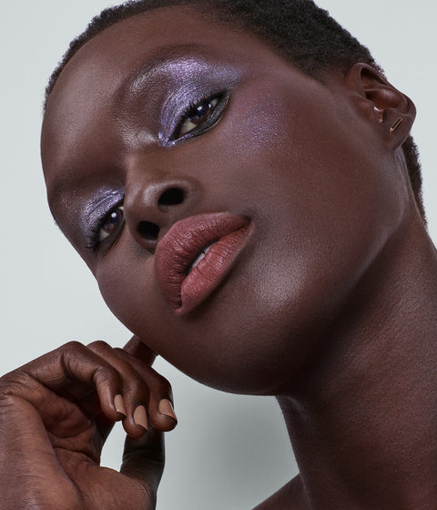 on your collar matte lipstick / twilight - on-figure