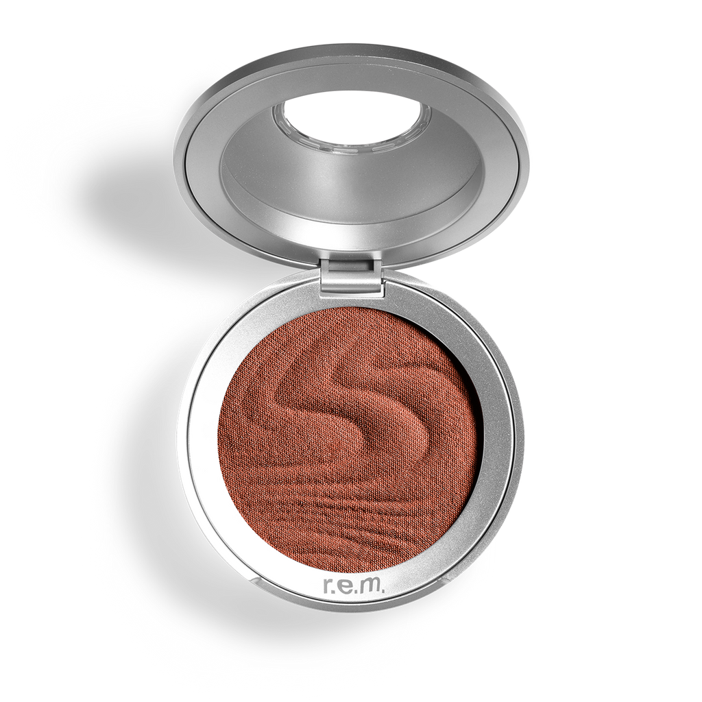 rem.beauty パウダーチーク 3色 コーラル、 ブラシセット　ラス1 satin matte blush | r.e.m. beauty by Ariana Grande – rem beauty