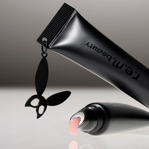 dangerous woman lip mask